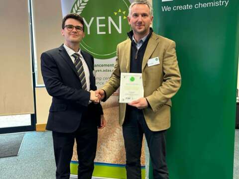 Richard Budd of Stevens Farm – Hawkhurst Ltd won the UK Flour Millers sponsored gold Milling Wheat Yield & Quality Award 2024